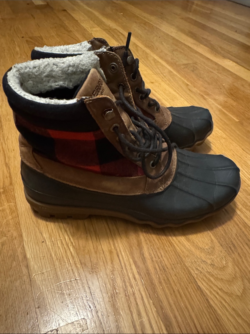 Sperry Red Check Buffalo Plaid Leather & Black Rubber Lace-Up Winter Duck Boots